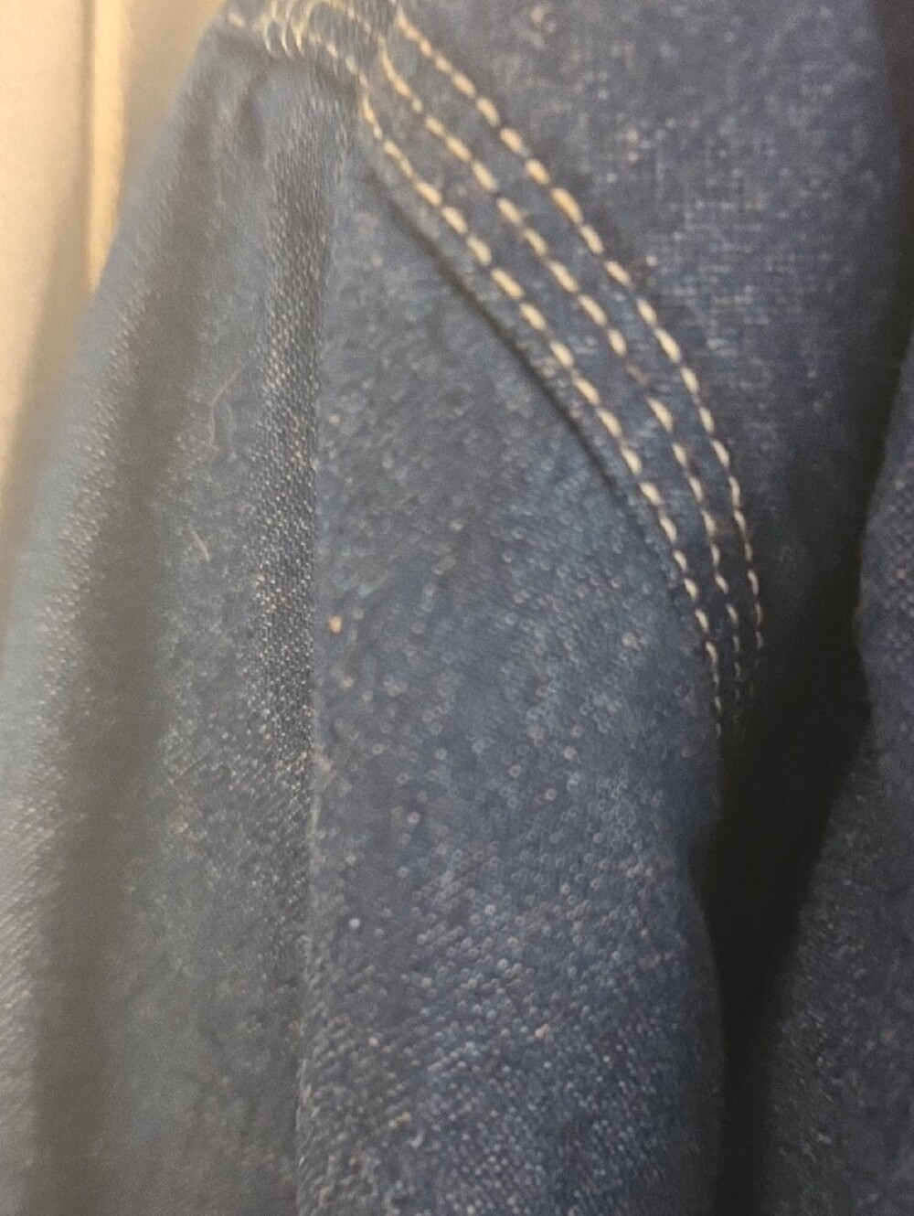 Vintage Carhartt Blue Denim 100% Cotton Detroit Jacket with Red Lining Size 40T - Picture 3 of 16